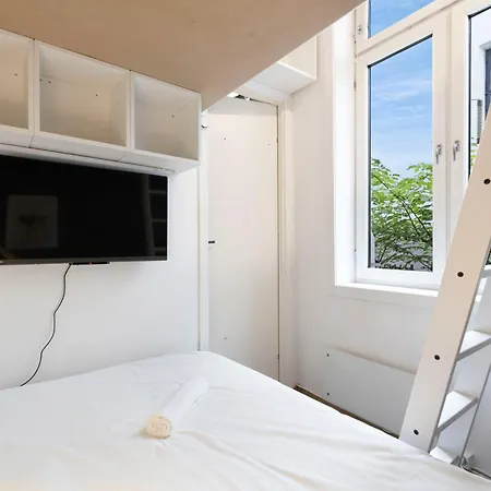 Cozy With Perfect Location Apartment